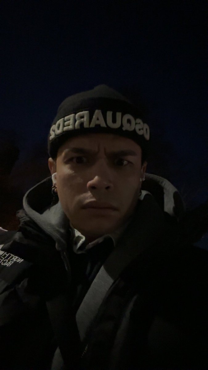Chris tweet media
