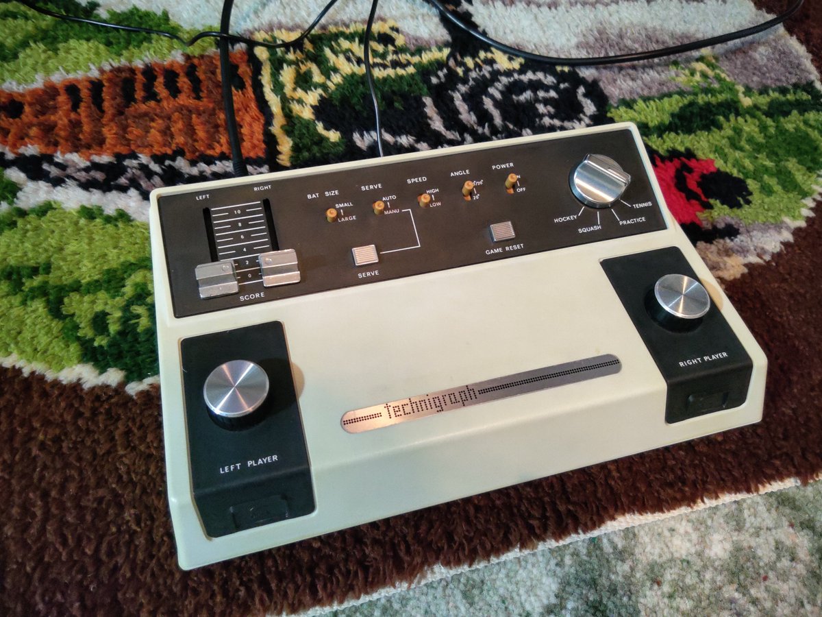 lilock33's tweet photo. The final component finally arrived so I've finished up the video-out mod on this 1977 Pong-clone.  It now 4x upscales nicely to 1080p via the OSSC Pro to output to a modern TV. 😁

#RetroGaming #Pong #OSSC #OSSCPro https://t.co/LllWZTNV39