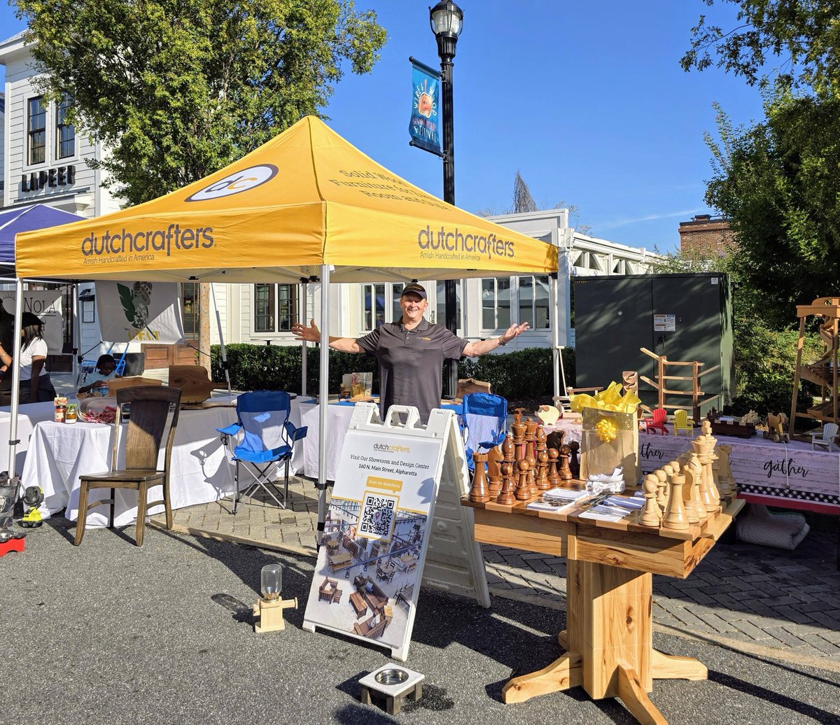 DutchCrafters's tweet image. Hey Alpharetta❗ Don’t miss the last Downtown Alpharetta Farmers Market this Saturday! 🧺🪑

Swing by and say hello to Jeff from our Alpharetta Showroom while you shop gifts and more for your first holiday parties! 🎁

We’d love to see you there! 👋

#alpharetta #farmersmarket