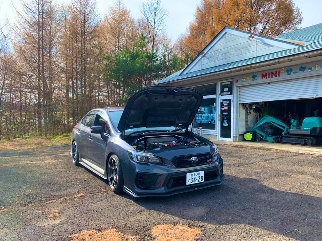 Bassist_tshin's tweet image. 次の休みはいよいよタイヤ交換だな😑

#advan
#rg4