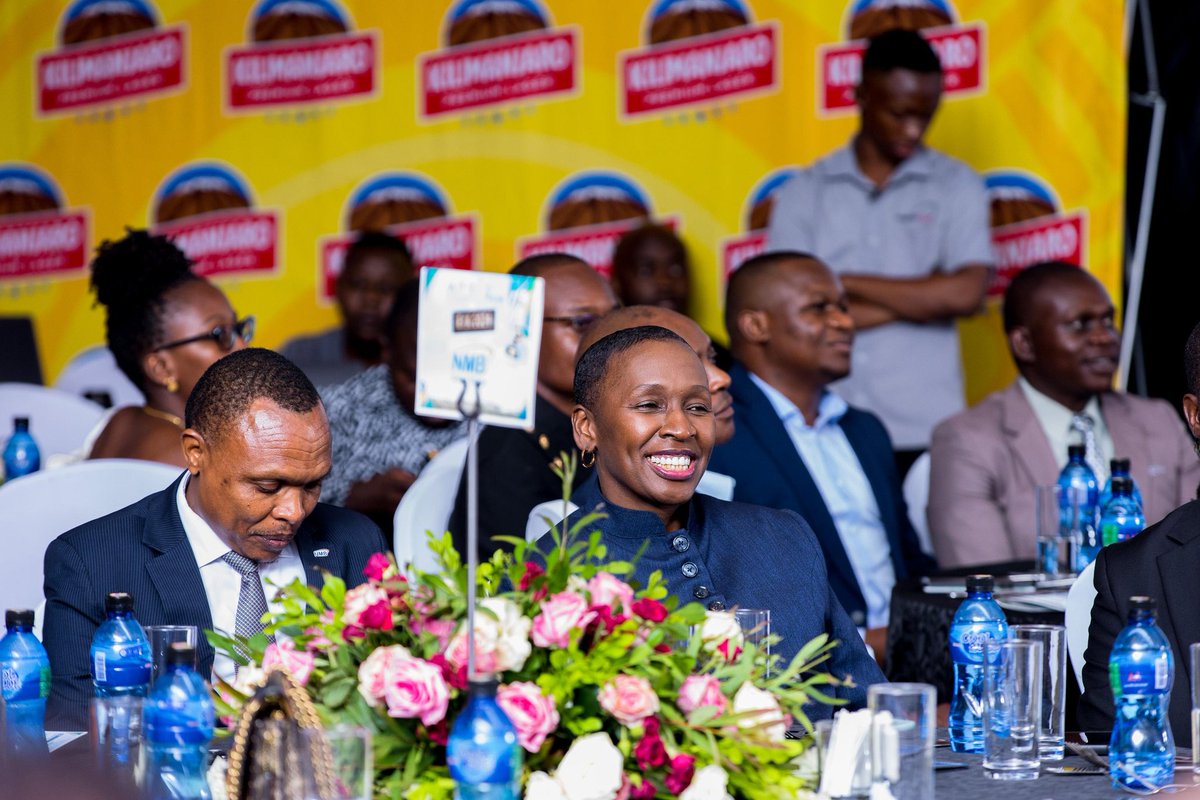 JohnieZeBest's tweet photo. Sisi tutaendelea kupokea ushauri na kufanyia kazi maoni ya wadau kuhakikisha sekta ya ajira na kazi inaboreshwa kila siku kwani ndio lengo letu kubwa. ~ Oscar Mgaya, Mwenyekiti ATE.
#EYA2024 | #Back2the70's | #OldIsGold https://t.co/yGSCMA31fC