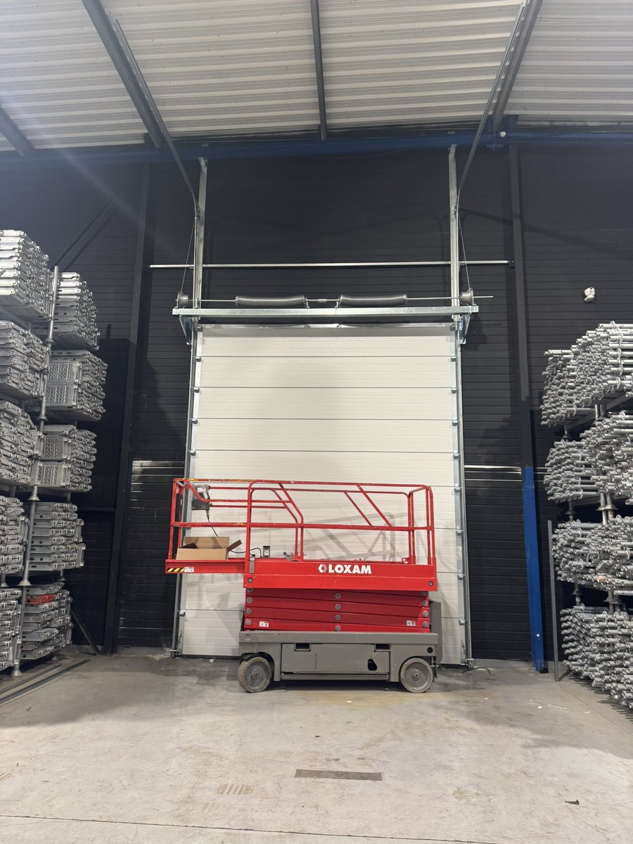 CEMLOCServices's tweet photo. CEMLOC Services continue de vous ouvrir sur le monde avec une vue en 4 x 5 !

Découvrez toutes les compétences de CEMLOC Services sur https://t.co/8hOAmyjzoD https://t.co/ylyWjVZLOr