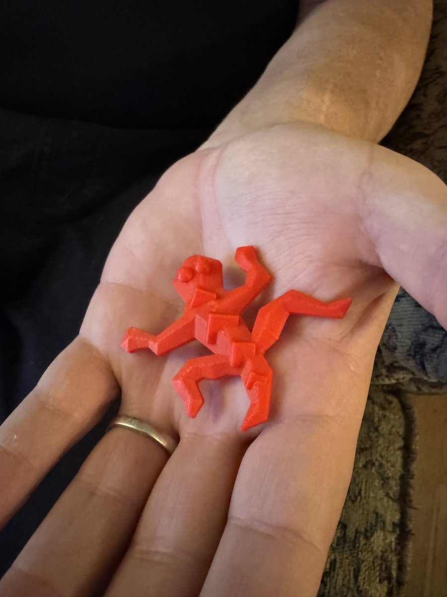 OnlyHalfAMonkey tweet media