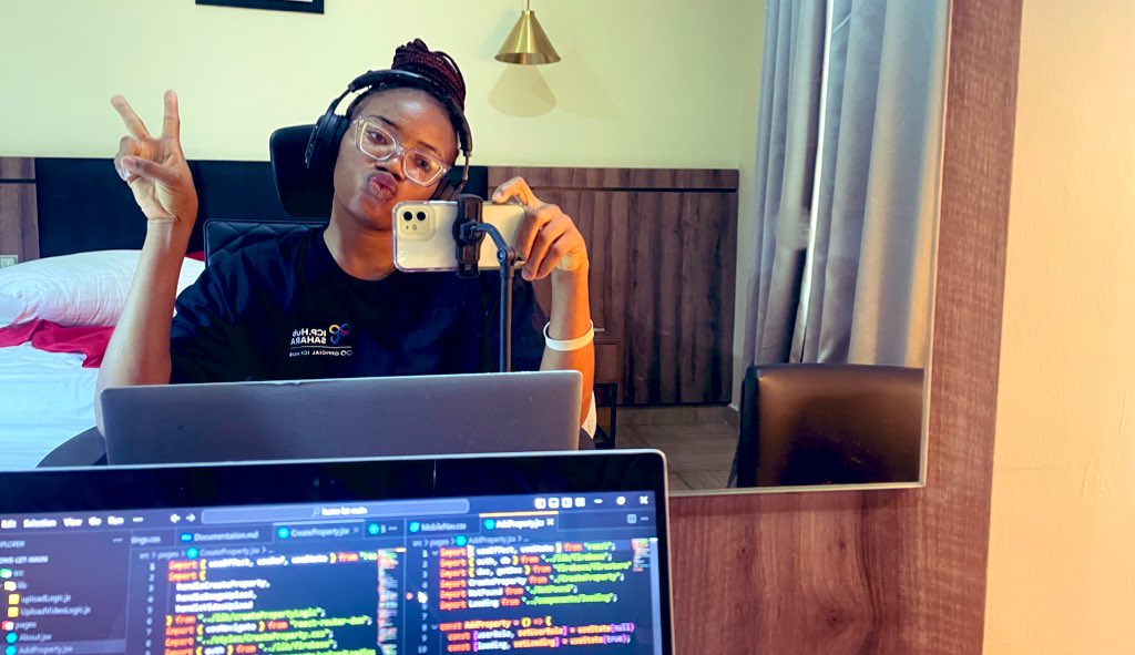 💜𝗚𝗜𝗠 | Website Developer💜 tweet media