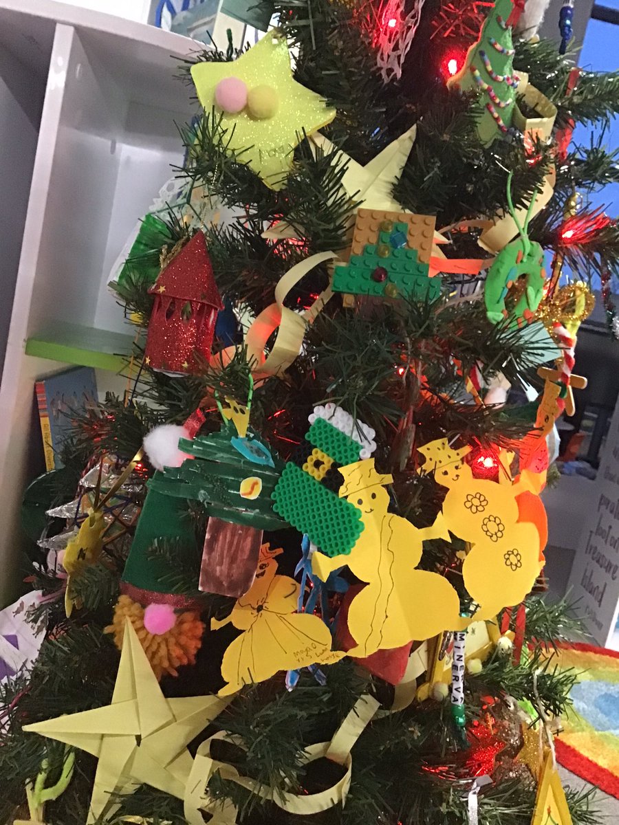 The House Captains have tallied all 165 entries to their Captain’s Challenge for Christmas. The winning House is Luna! 👏 Thank you to all the children who took part. The decorations are all now hung on the tree, proud of place, in the Library. Well done everyone!! 🎄🎄🎄