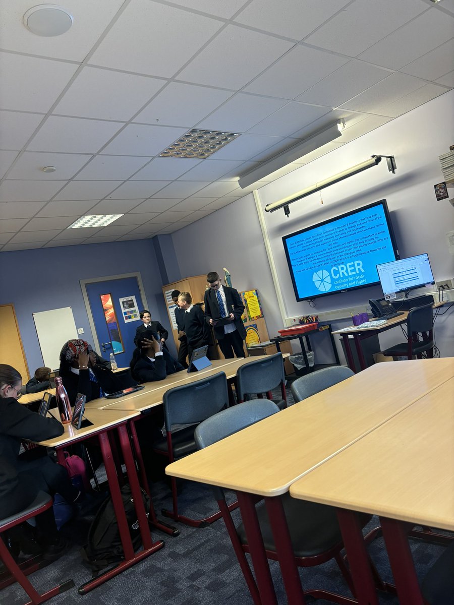 StAndrewsREdept's tweet photo. Well done 3.9,  your YPI presentations were excellent! @amygoo27 https://t.co/ru26oE1Z0J