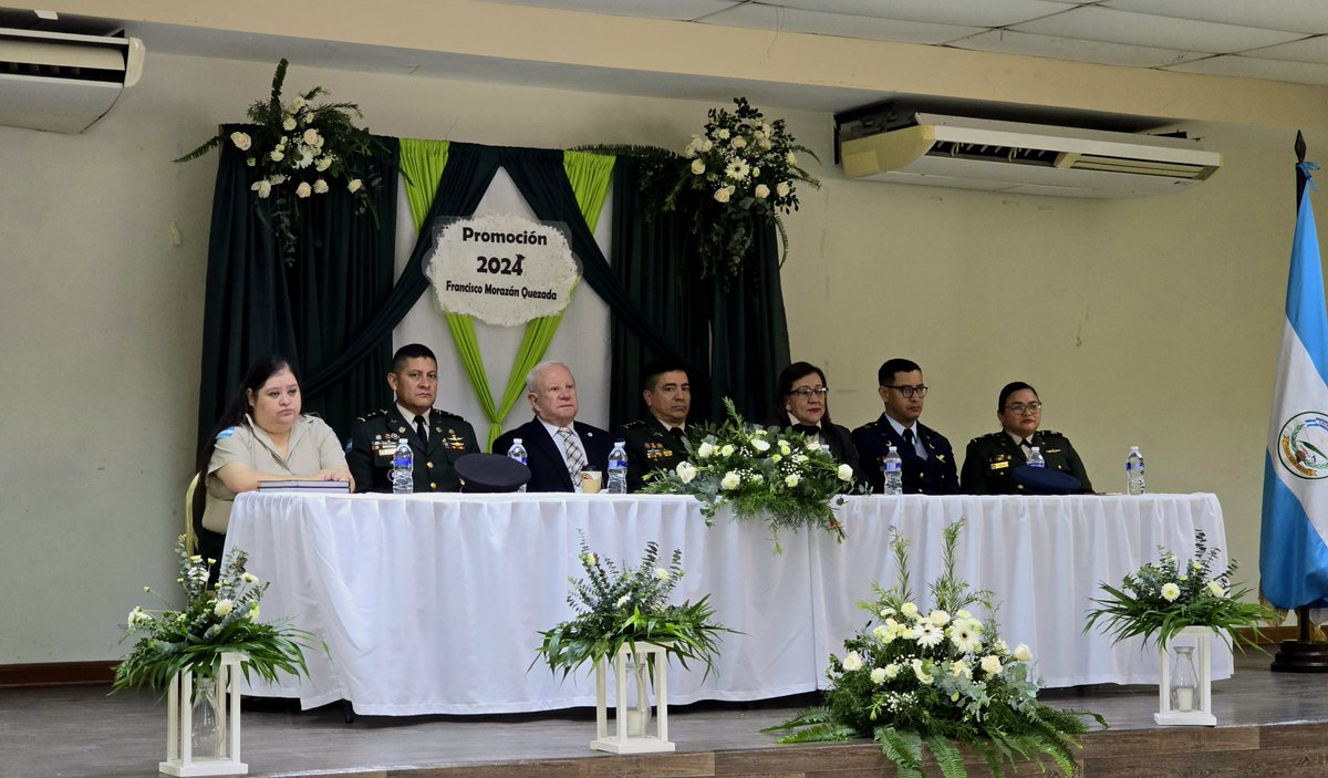 rogervhn's tweet photo. Estuve presente el día de ayer en la ceremonia de graduación del Liceo Militar del Norte en su promoción del 2024.
Esta ceremonia se llevó a cabo en nuestro campus de la Universidad Tecnológica de Honduras auditorio N.3.
En hora buena, muchachos. https://t.co/jsgRWz9Lhf