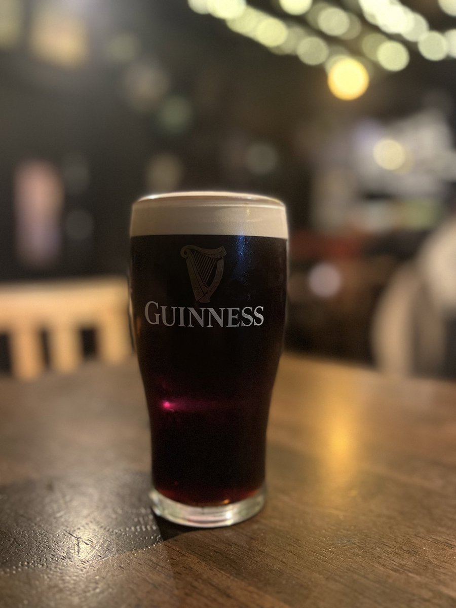 1000Rach's tweet photo. When in Ireland...
#Guinness #Belfast #ThePoints https://t.co/qErC4rKAWL