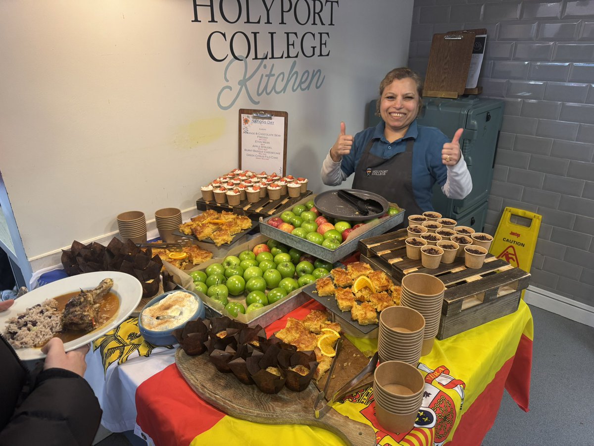 Holyport College tweet media