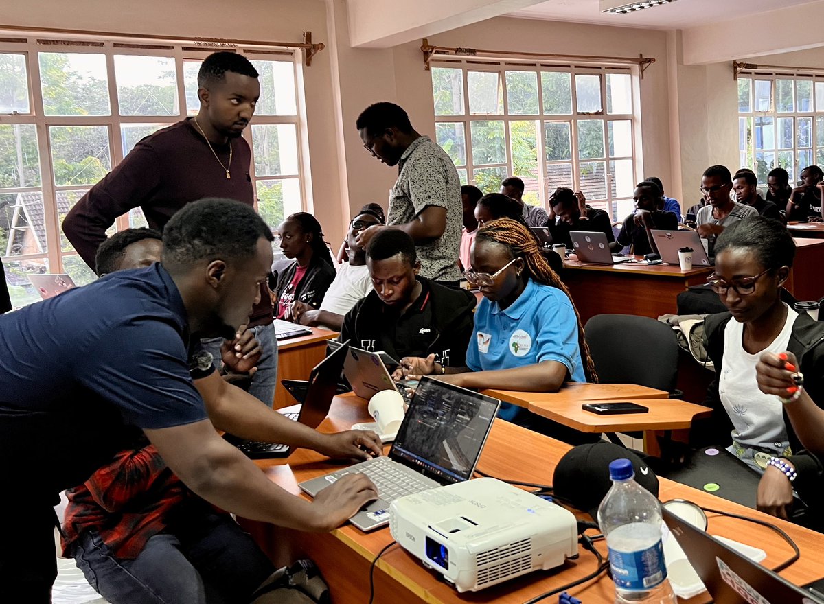 plpcommunity's tweet photo. Out with @plpcommunity for #CoffeeandCodeKU 🇰🇪

📷 - 💻☕ https://t.co/8vbV6lBDlc