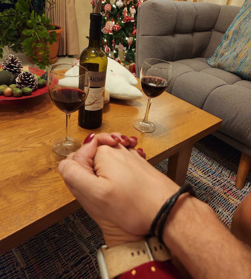 Tomándome un Vinito 🍷 Con El amor de mi Vida , Gracias Papa Dió.