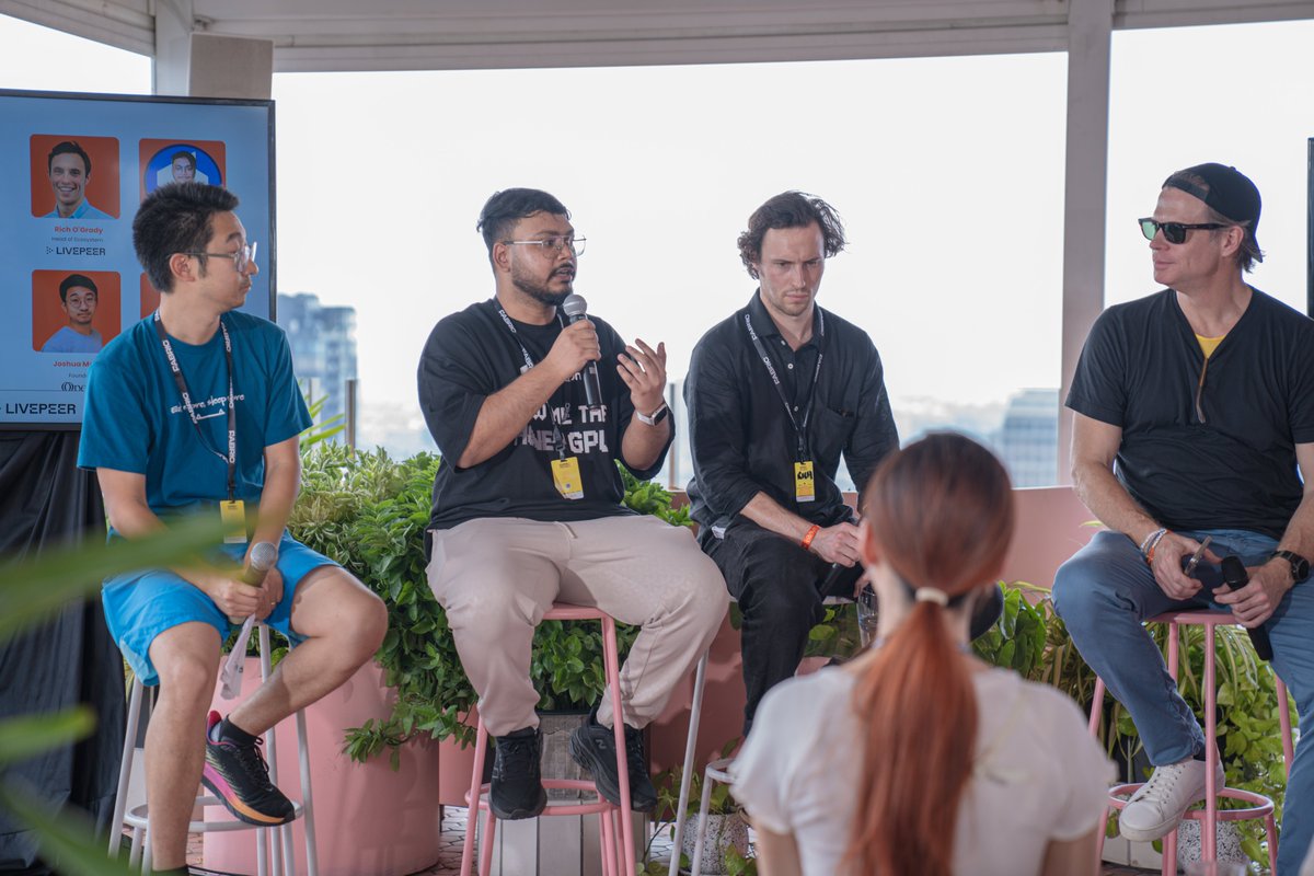 On Nov 12th Two powerhouse events happened—AiFi Summit 2024 Devcon and Future of Socials &amp; AI by <a href="/fabric_vc/">Fabric Ventures</a>  
These events brought builders, founders, and VCs together to explore AI financialization, SocialFi, and next-gen decentralized infra.

Let’s dive into the highlights. 🧵