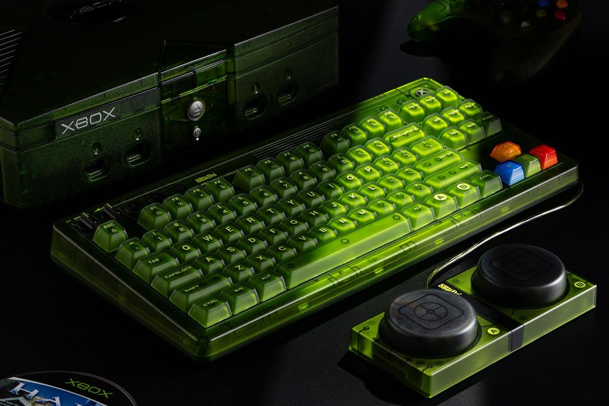 pop_holmes's tweet photo. The officialy licensed Retro Xbox 8bitDo Keyboard is up for preorder at Amazon #ad
https://t.co/O9huMlZWBH
#xbox #xboxgamepass #retroxbox #xboxseriesx #keyboard #customkeyboard @8BitDo https://t.co/llwJ4yAgPA