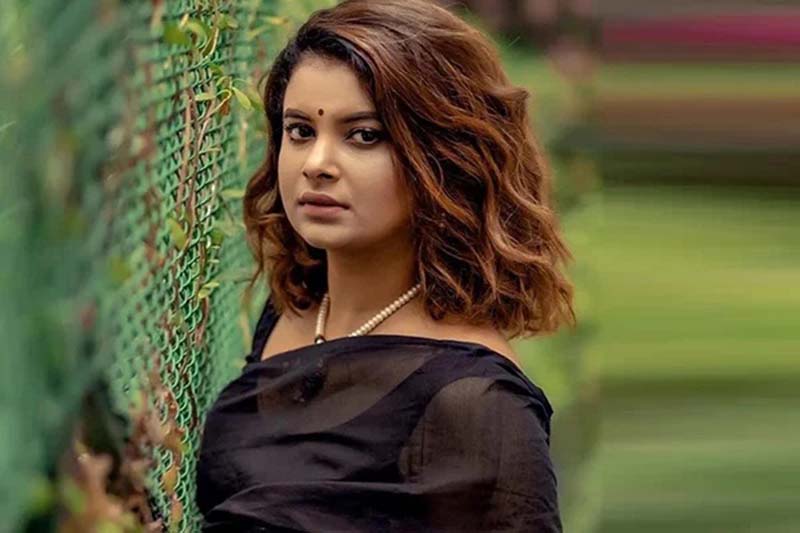 আতিফের কনসার্ট ঢুকতে দেয়া হলো না শবনম ফারিয়াকে, ১ ঘণ্টার মেকআপ বৃথা