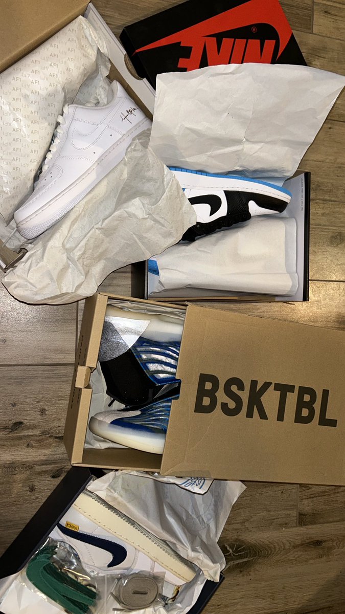 Dali_j_'s tweet photo. Thank you to everyone who contributed to my sneaker drive so far. Your generosity is making a difference and helping to put shoes on the feet of those in need. I am so grateful for your support and kindness . ❤️ Keep the donations coming ! @CashOnlyDeli @Souths1dehype @TKingg_88 https://t.co/wpuLaCE14q