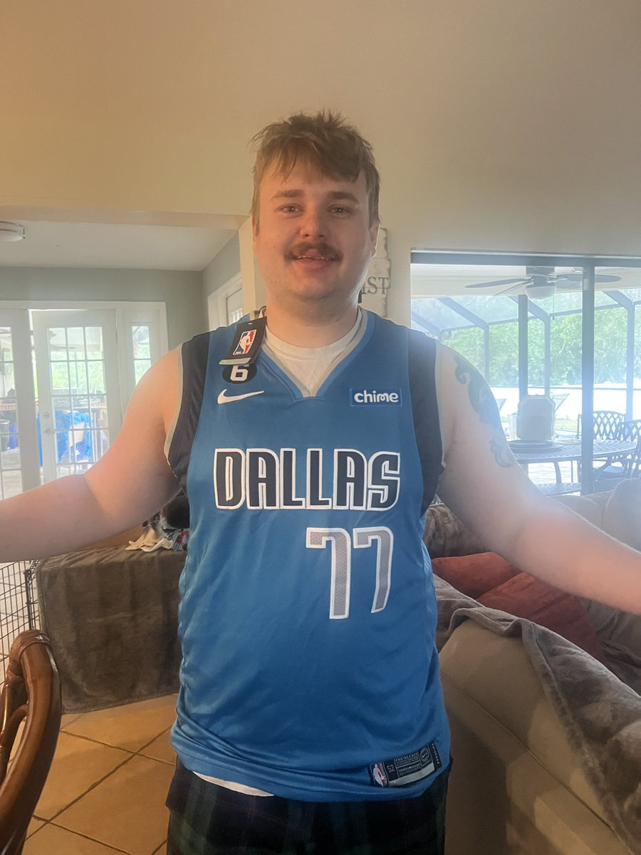 driver8_matt's tweet photo. @GeorgeDunham @junior_miller @gordonkeith What Luka looks like in the off season!! He and my bonus son look just alike https://t.co/XdFb9mkyHh