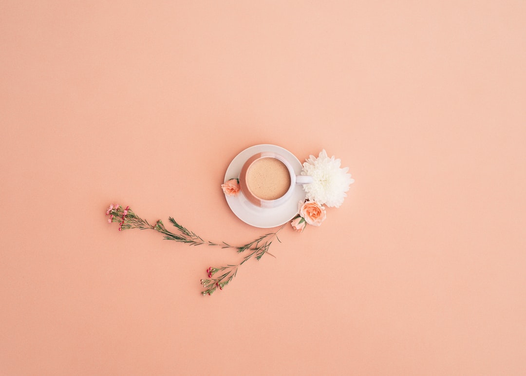 customroasts's tweet photo. Ever notice how a fresh cup of coffee can turn any morning around? Dive into our world of specialty brews for that perfect start. What's your #CoffeeMoment today? Share with us and explore the freshness like never before. #BrewedHappiness https://t.co/HunM3IdsKB