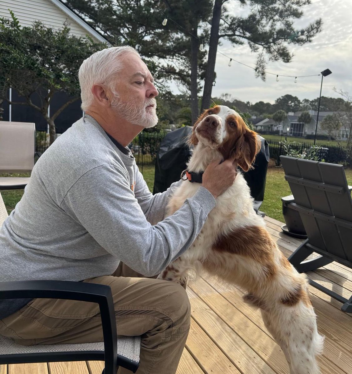 ABrittanyRescue's tweet photo. Nov eNews has a really cool story about a boy named Chief. Adopted as companion dog, little did they know he brought with him a special gift that is helping to save his dad's life! 
Read it here: https://t.co/VThPPTweDg

#MedicalAlertDogs #ABRAlumni #ABR #AmericanBrittanyRescue https://t.co/NcA42PpSPD
