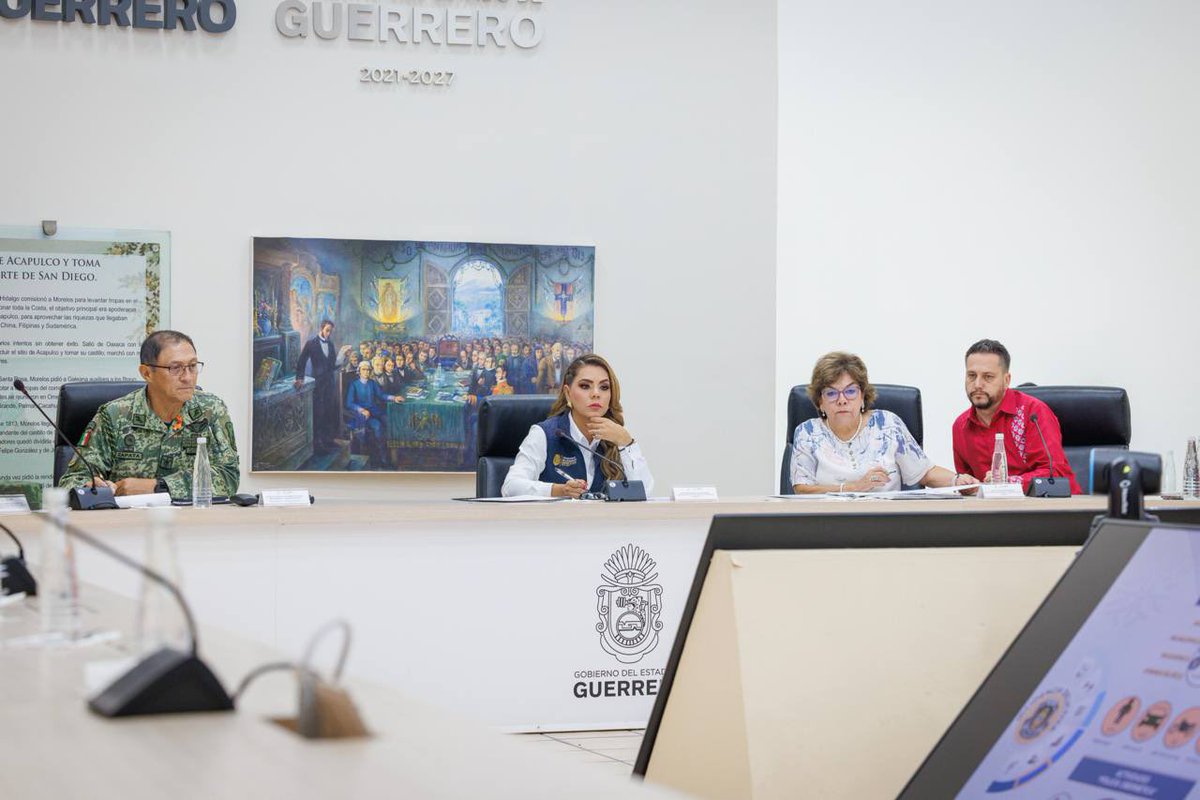 EvelynSalgadoP's tweet photo. Esta mañana, durante la sesión de la Mesa de Coordinación para la Construcción de la Paz, contamos con la participación de Rocío Bárcena Molina, Subsecretaria de Desarrollo Democrático de la Secretaría de Gobernación; Santiago Segui Amortegui, Director General de Coordinación con Entidades Federativas de la Secretaría de Seguridad y Protección Ciudadana; la presidenta municipal de #Acapulco, @AbelinaLopezR, así como el presidente municipal de #Chilpancingo, Gustavo Alarcón Herrera. (1/2)