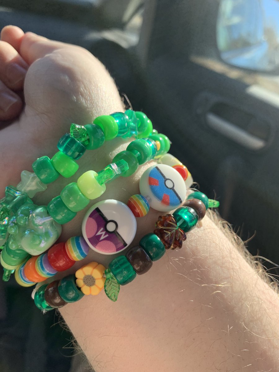 hunter!🐛🍏 tweet media