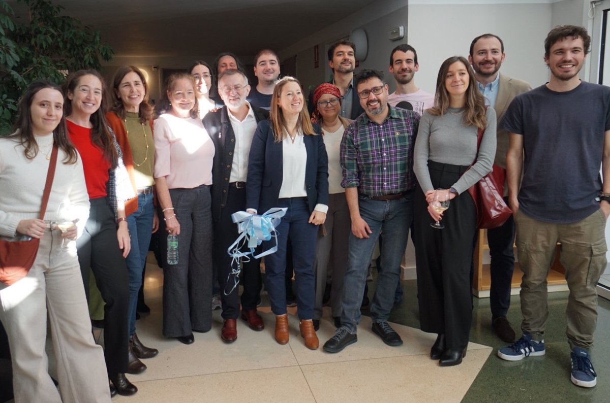 besaraornottobe's tweet photo. Ayer fue un día precioso! Hilo con algunas fotos de evento que celebramos en el @CNB_CSIC. Gracias a todos por participar! JL está feliz. https://t.co/RYMH2wM08T