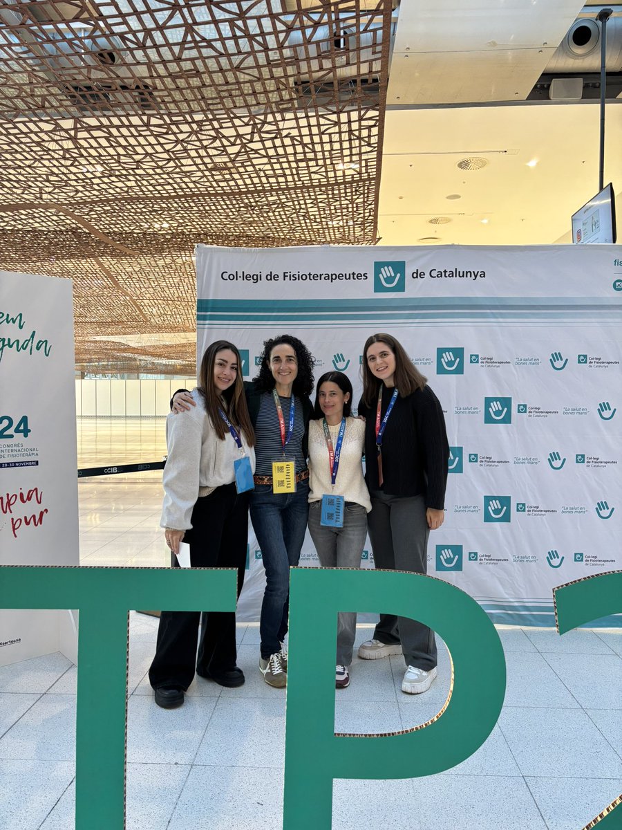 Hem arribat al Congrés de Fisioteràpia FTP2024! 🎉 Estem preparats per aprendre, compartir i connectar amb professionals del sector. A seguir creixent junts! 💪🏽📸 #FTP24 #Fisioteràpia <a href="/ColFiCat/">CFC</a>