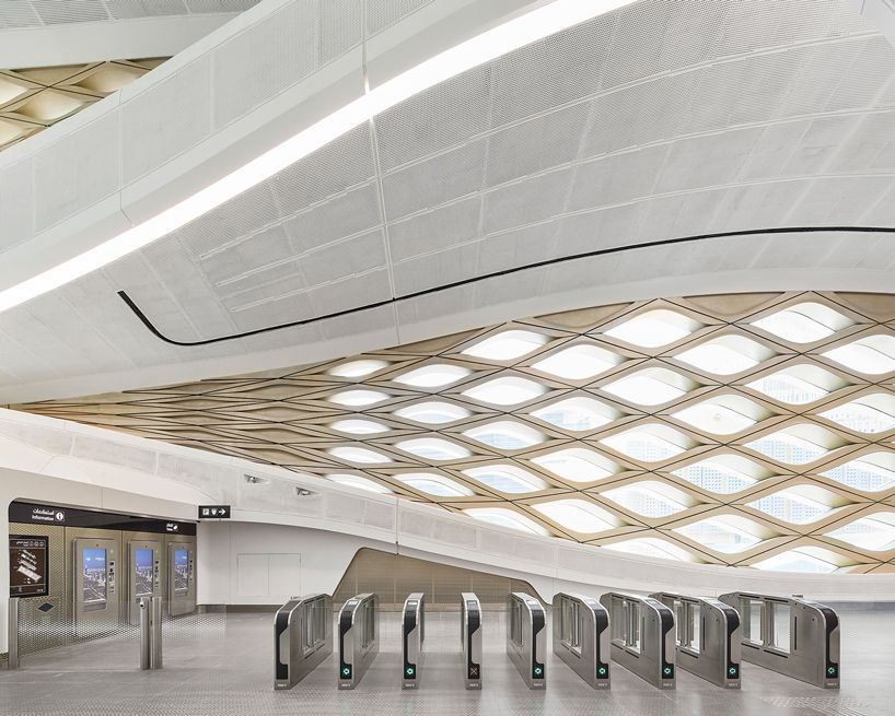 designboom's tweet photo. with an undulating lattice facade, zaha hadid architects' metro station opens in #riyadh 🚆 https://t.co/EvRs7oeFmD @zha_news https://t.co/T7rybzyoYi