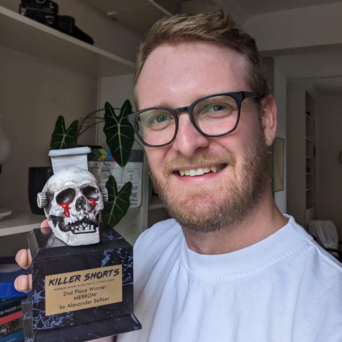 killershorts's tweet photo. Horror #writers! 2 days until the Killer Shorts FINAL Deadline! Submit via @coverfly Unique opportunity to have literary managers like @johnzaozirny read your short script! Plus this rad trophy hand sculpted by @tylergreenfx. Why wait? Submit now! ☠️✍️📚

https://t.co/Nd65oFgOqo https://t.co/wtskbjrsay