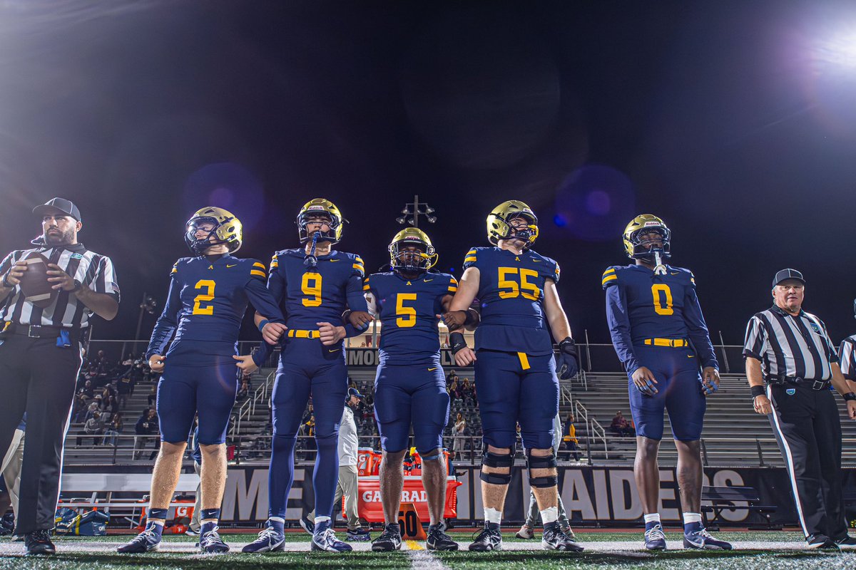 AquinasAthletics tweet media