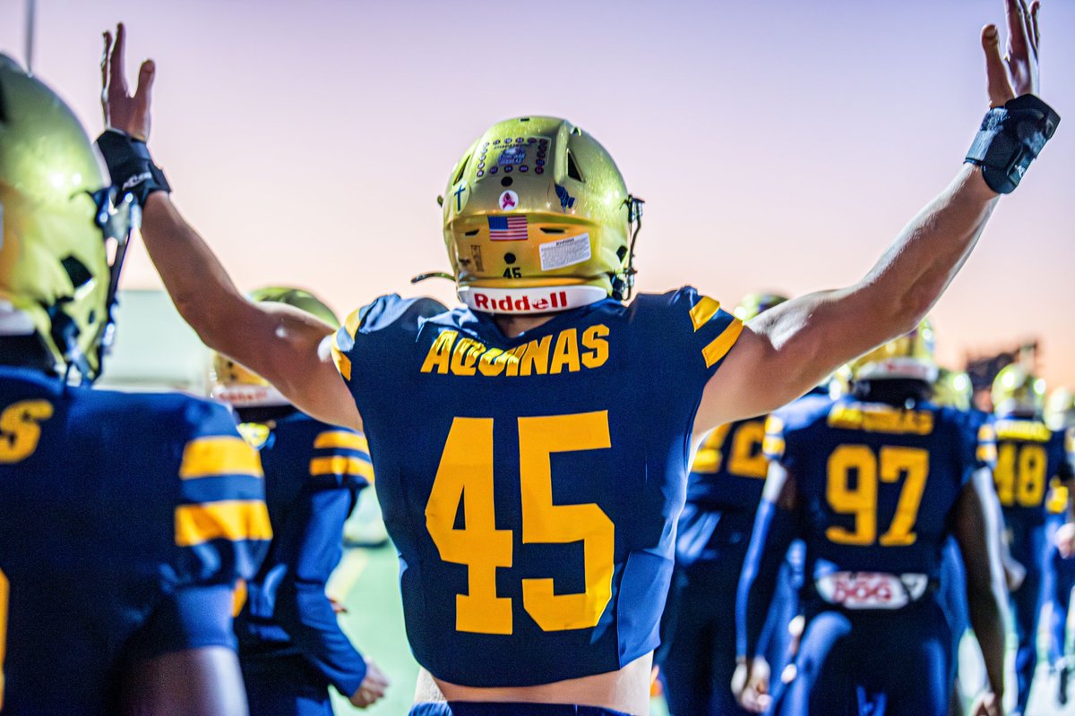 AquinasAthletics tweet media