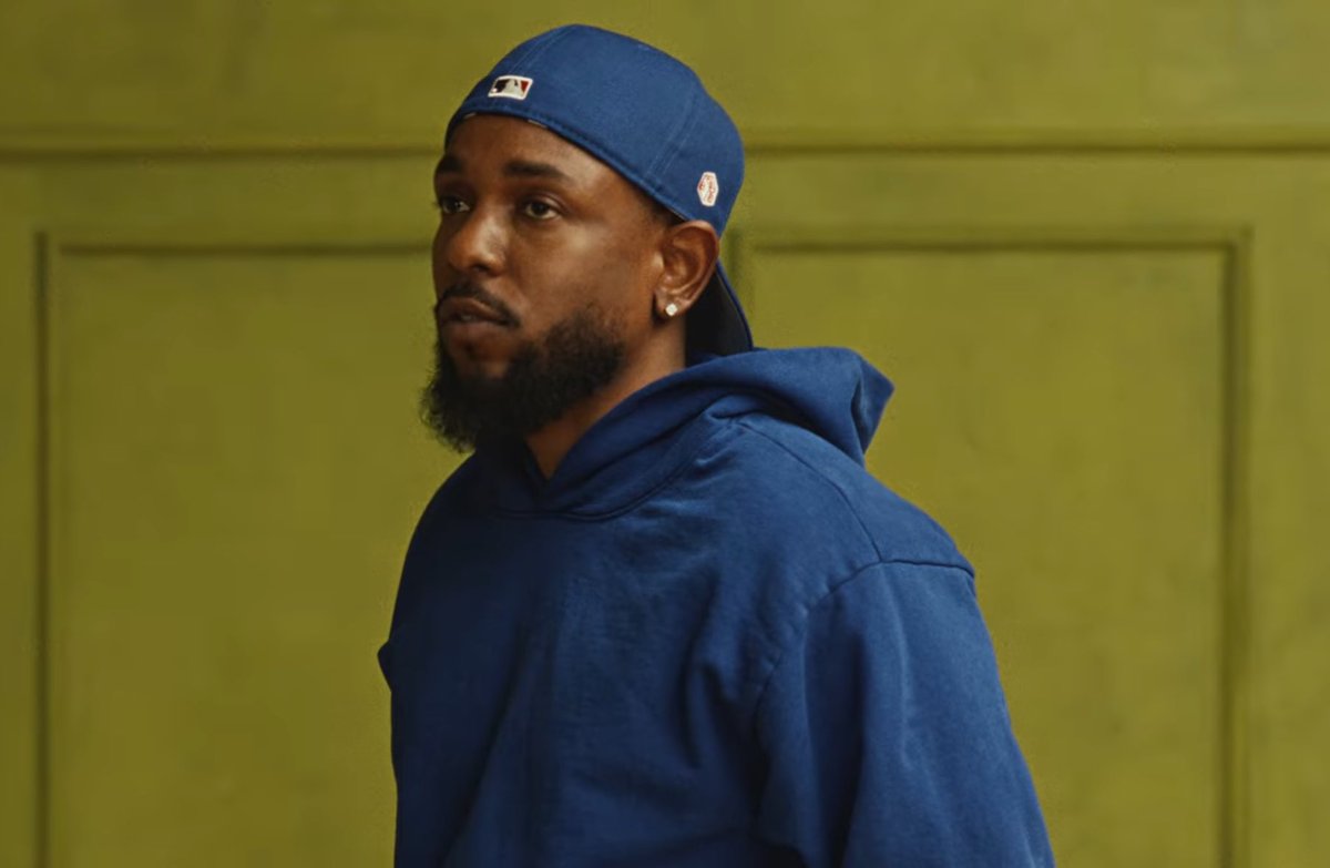 nfr_podcast's tweet photo. Kendrick Lamar’s 'GNX', by the numbers 📈

▫️Most streamed artist in the world for 7 DAYS in a row (dethroning Taylor Swift)

▫️Projected to sell 310K-325K first week 

▫️7th biggest opening week of ALL-TIME for a Rap Album — (363M+ streams)

▫️Aiming to have 8 TOP TEN hits — (only Drake & Taylor Swift have achieved this)

▫️Highest opening week debut for a Rap album under 15 tracks

▫️#1 album in 100+ countries on Apple Music