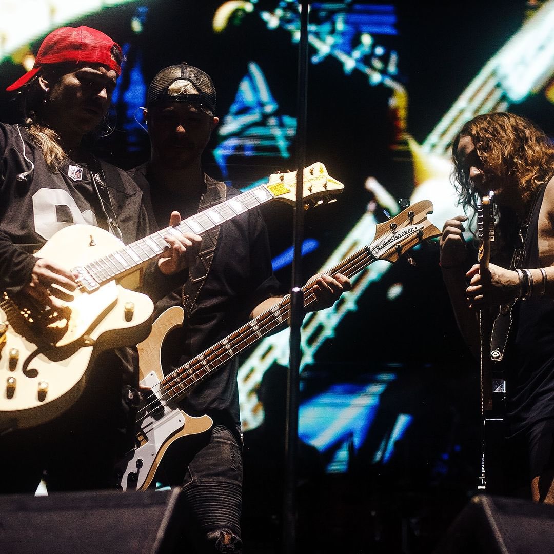 • 𝐆𝐮𝐢𝐝𝐨 𝐀𝐫𝐦𝐢𝐝𝐨 𝐌𝐞𝐝𝐢𝐚 • (@guidosardellihq) on Twitter photo 