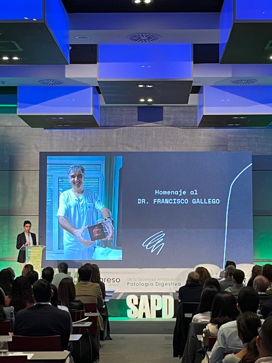 sapdes's tweet photo. Emotivo homenaje póstumo en recuerdo del Dr. Francisco Javier Gallego Rojo en el seno del #55CongresoSAPD https://t.co/wmlMgk61SA
