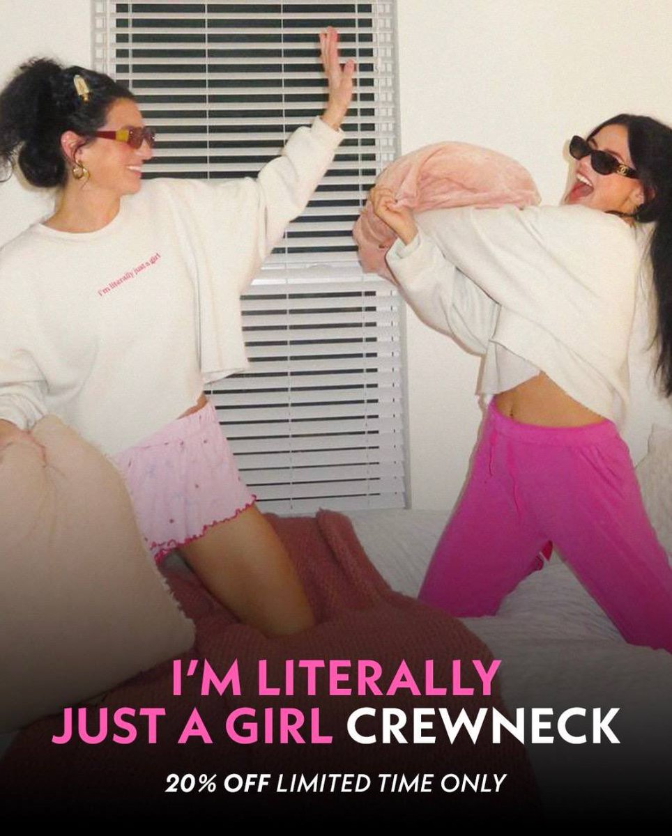 BYUchicks's tweet photo. BLACK FRIDAY SALE! GO NOW! https://t.co/8sw5AEkv0U https://t.co/UvPtWLtmHs