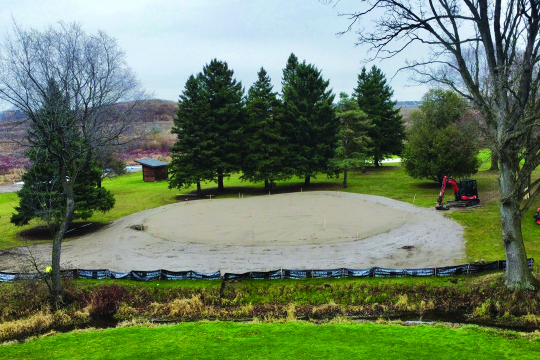 FlightLineGolf's tweet image. FlightLine is proud to unveil the newly revamped #16 green at @ElmiraGolf ! We've expanded it by 1,000 ft², regraded for more pin placements, and shifted it for better access. Perfect for an enhanced golfing experience!

#golf #golfcourse #golfcoursearchitecture #golflife