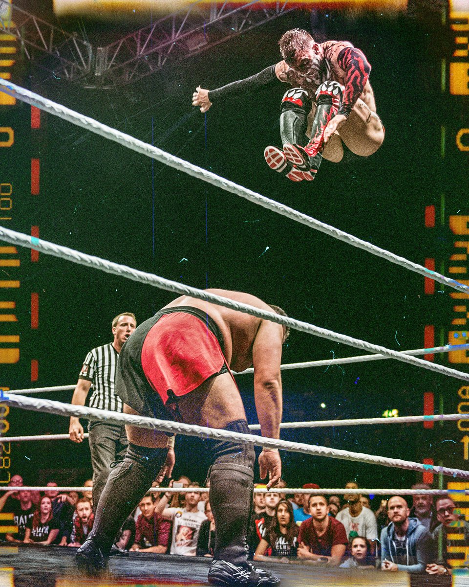 steviebreech's tweet image. #NXTTakeOver: London, 12/16/15 youtu.be/r_rvHAGUaJI