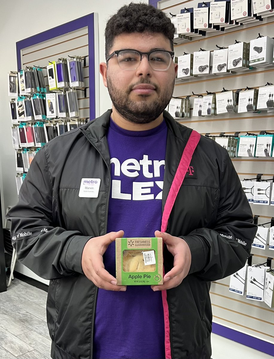 Joe Monge (@joe_monge1) on Twitter photo Congrats to Marvin @ 5518 Saginaw in Flint! Got himself an apple pie for selling an Apple bundle! <a href="/AlexBrownTMO/">Alexander Brown</a> <a href="/WinstonAwadzi/">Winston Awadzi</a> <a href="/thayesnet/">Terry Hayes</a> Congrats to Marvin @ 5518 Saginaw in Flint! Got himself an apple pie for selling an Apple bundle! <a href="/AlexBrownTMO/">Alexander Brown</a> <a href="/WinstonAwadzi/">Winston Awadzi</a> <a href="/thayesnet/">Terry Hayes</a>