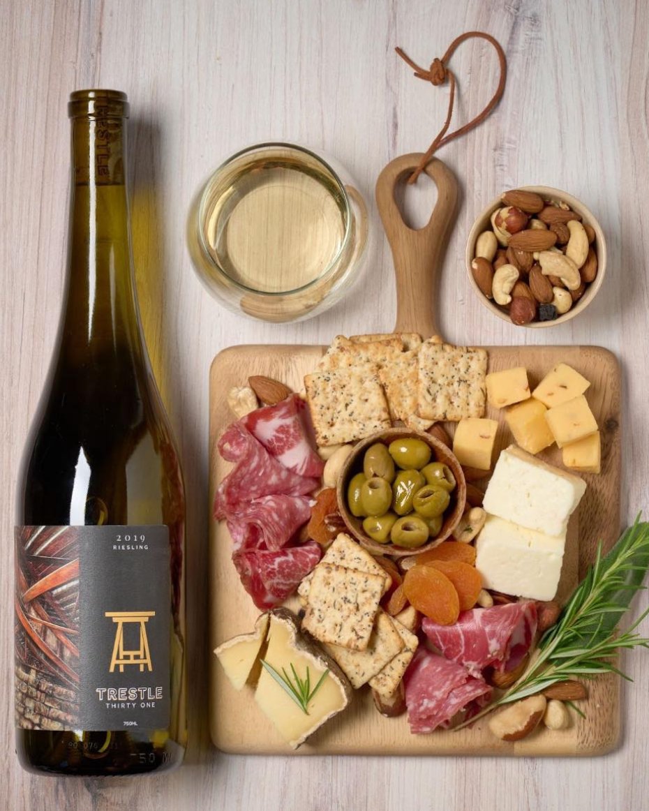 Find your new favorite spot for cheese boards and wine with the Discover Downtown Geneva Passport. Learn more at: visitfingerlakes.com/downtown-passp… 

📷: @glenhollowflx at @Vinifera 
📷: @athomps08 at <a href="/FlxProvisions/">FLXProvisions</a> 
📷: @microclimategeneva 
📷: @trestle_31