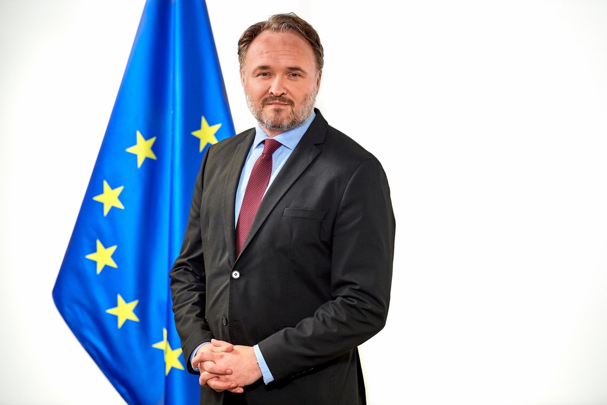 Energy4Europe 🇪🇺 (@energy4europe) on Twitter photo Today marks the first day of the new Commission's mandate 🇪🇺.
We look forward to working with Commissioner <a href="/DanJoergensen/">Dan Jørgensen</a> on his mission to deliver clean, sustainable, and secure energy for Europeans.
The mission letter ➡️ europa.eu/!q6BxnT Today marks the first day of the new Commission's mandate 🇪🇺.
We look forward to working with Commissioner <a href="/DanJoergensen/">Dan Jørgensen</a> on his mission to deliver clean, sustainable, and secure energy for Europeans.
The mission letter ➡️ europa.eu/!q6BxnT