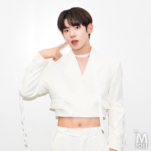 please comeback minseo croptop