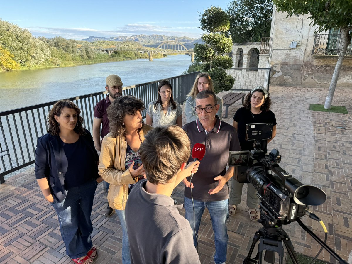 joanalginet's tweet photo. 🟡Prop de tres mesos patejant-nos les Terres de l’Ebre per parlar amb la militància d’arreu. Vam començar a #Tortosa, però hem estat a #MóradEbre i #MóralaNova 👇🏻 https://t.co/ddQRny5k2g