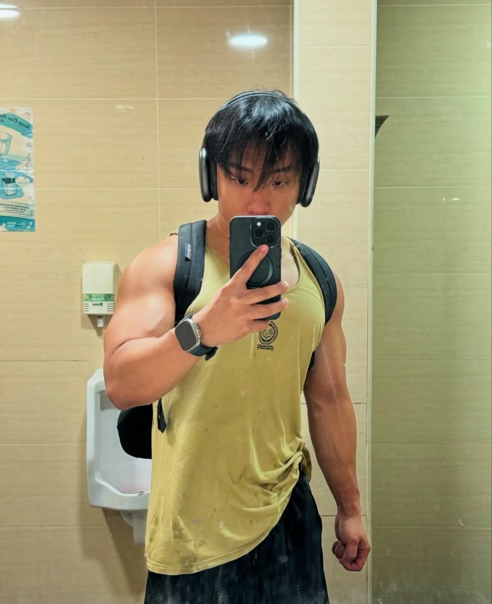 Girthness's tweet photo. Hi https://t.co/BciWTPekkc