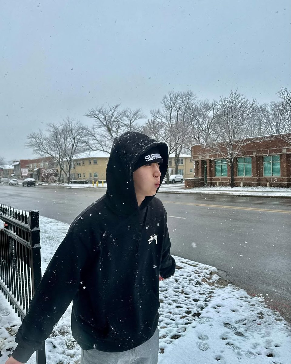 HANGYEOMLOOKS's tweet photo. [231129] 🔙
↳ One year ago ❄️

#HANGYEOM #한겸 #송한겸 #OMEGA_X #오메가엑스 https://t.co/f6Grzu20g5