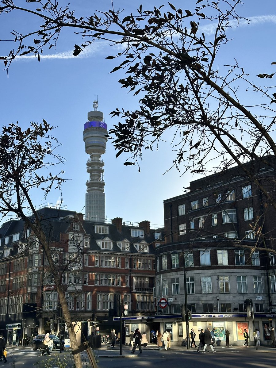 Great day at the Chief Nurse #PEARLS #UCLH conference with some of our team. Thank you to everyone for making it such an informative and interesting day. Many emotive and thought provoking discussions to consider how we improve our patient centred care #OneTeam