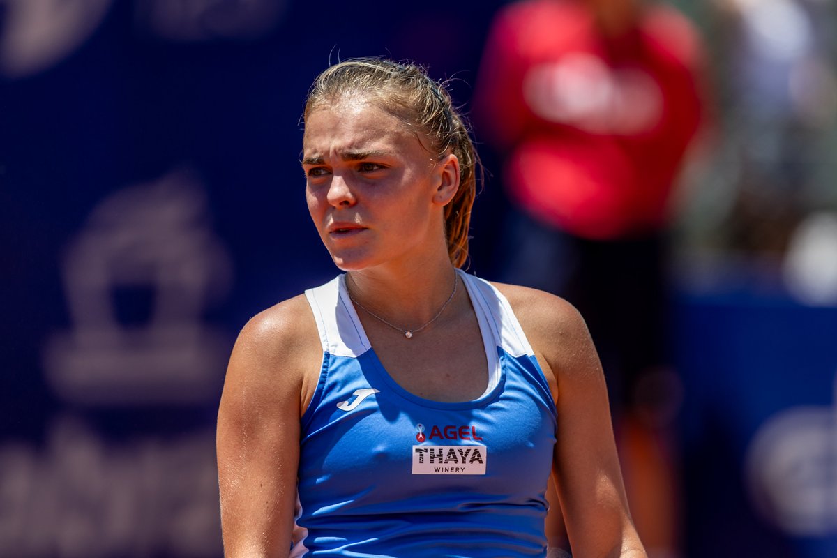 ¡SARA SEMIFINALISTA! 🔥

Bejlek 🇨🇿 dió vuelta el partido y venció 2-6 6-4 6-0 a Jeanjean 🇫🇷 para meterse entre las 4 mejores del @iebmas #ArgOpenWTA2024 🏆