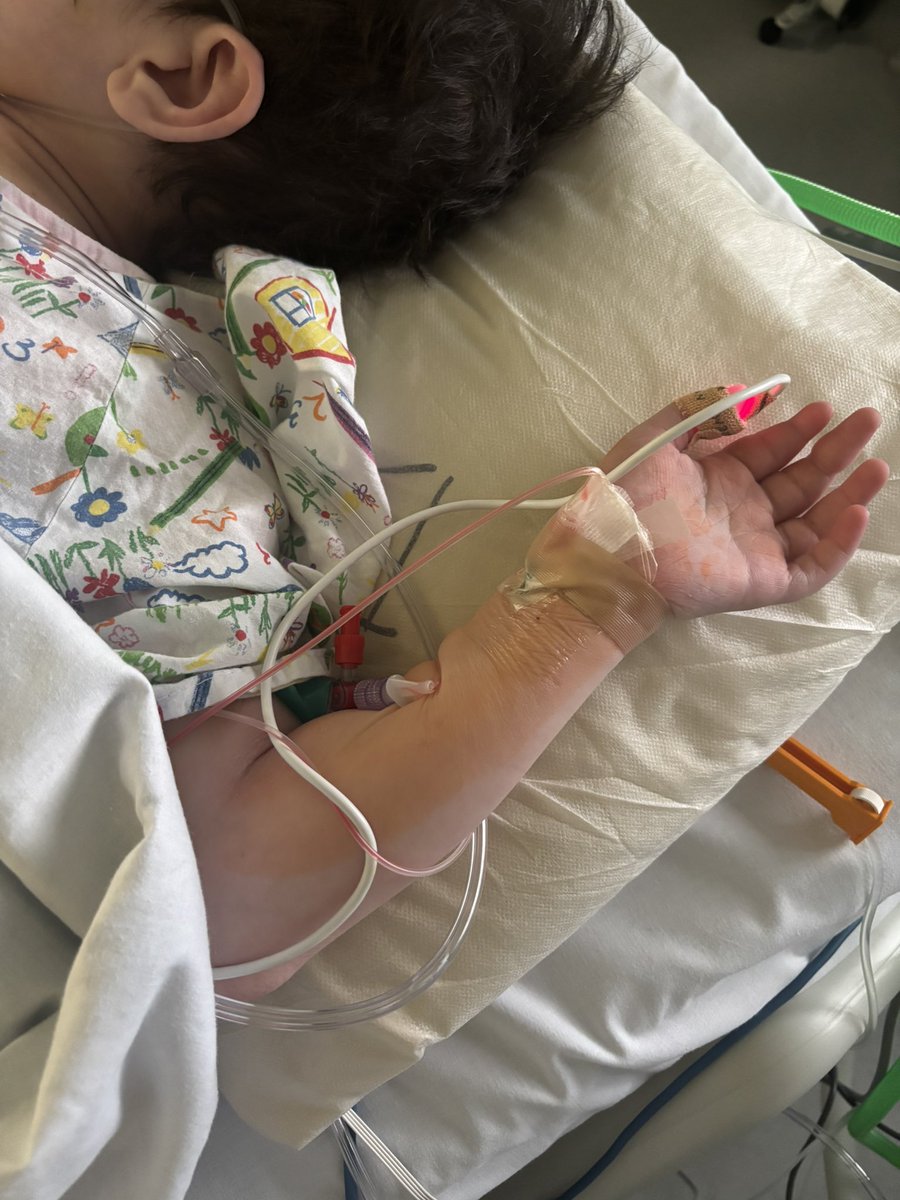 Gillian Sherratt tweet media