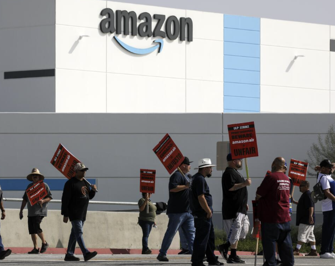 ArtCandee's tweet photo. Amazon workers have started a strike from Black Friday to Cyber Monday, protesting in 20 countries including the United States, Germany, the United Kingdom, Japan, and India.

They are asking for increased wages, better working conditions, and the ability to unionize.

Good for them!