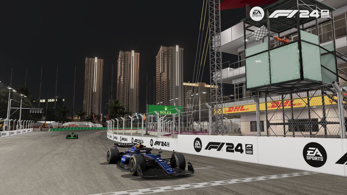 VirtualDrivers's tweet image. ¡Ganó Tommy en Las Vegas! Tremenda lucha entre andaluces por lo más alto del podio hasta la última vuelta de la carrera, donde Tommy consiguió mantener el liderato y colocarase lider del mundial. Joselito clavó una perfecta estrategia y finalizó segundo con un tremendo Fretty 3°.