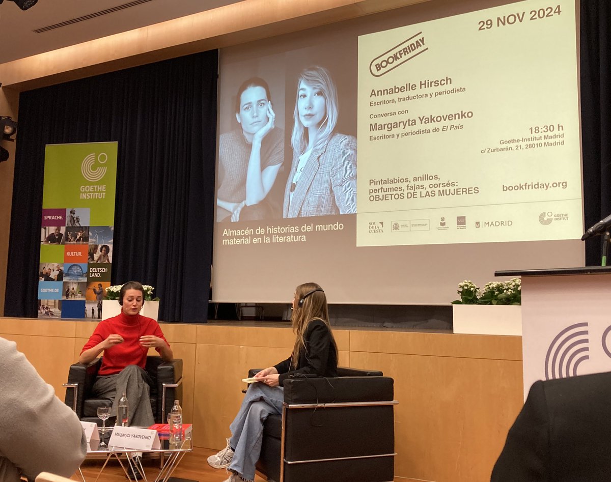 Soy de la Cuesta (@soydelacuesta) on Twitter photo Comienza el primer encuentro del #bookfriday24 entre @annabellehirsh (“Cosas de mujeres: una historia en 100 objetos” <a href="/debatelibros/">Editorial Debate</a>) y @margarytayokovenko 📚
Acompáñanos en este viaje sobre los secretos y curiosidades de los objetos de las mujeres💄
Colabora <a href="/GIMadrid/">Goethe-Institut MAD</a> 💚 Comienza el primer encuentro del #bookfriday24 entre @annabellehirsh (“Cosas de mujeres: una historia en 100 objetos” <a href="/debatelibros/">Editorial Debate</a>) y @margarytayokovenko 📚
Acompáñanos en este viaje sobre los secretos y curiosidades de los objetos de las mujeres💄
Colabora <a href="/GIMadrid/">Goethe-Institut MAD</a> 💚