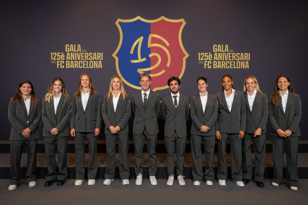 FCBfemeni's tweet image. És un orgull ser aquí 💙❤️